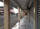 Serrande chiuse in città